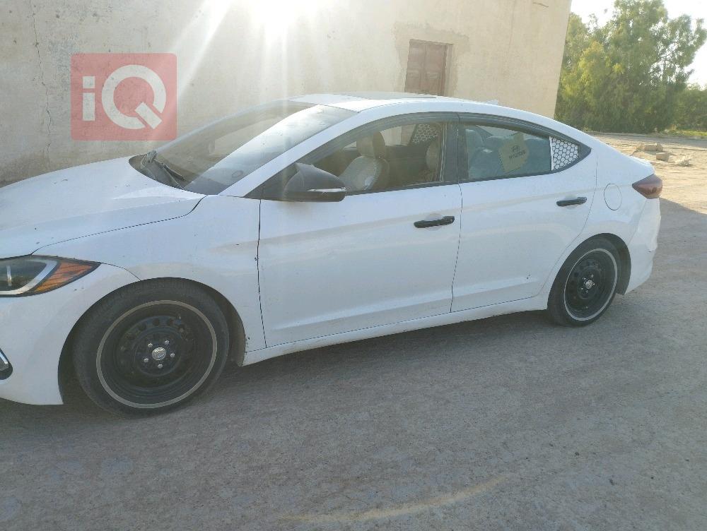 هيونداي النترا